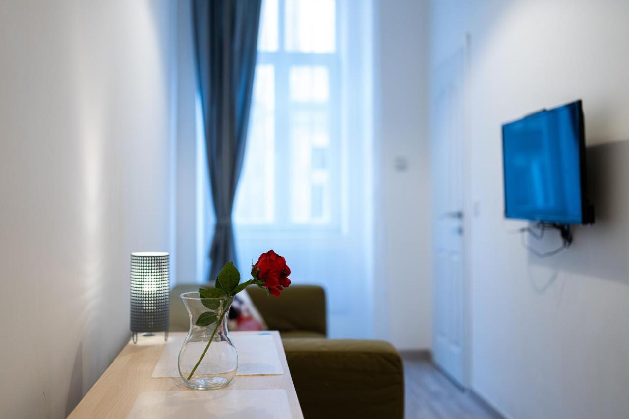 King Seventeen Homes Budapest Eksteriør billede