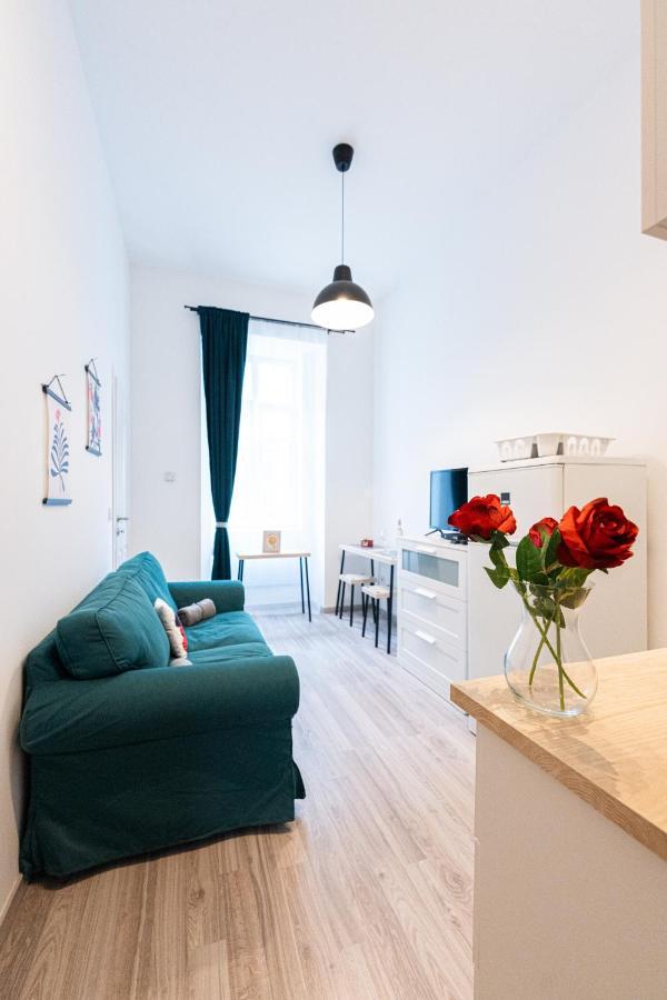 King Seventeen Homes Budapest Eksteriør billede